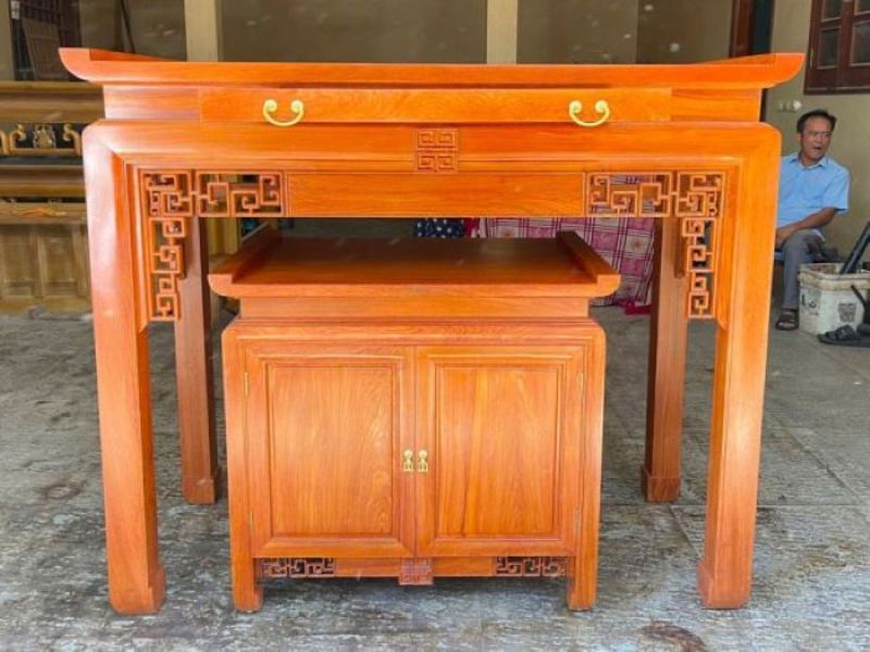 Xưởng nhận gia công mọi mẫu bàn thờ được yêu cầu