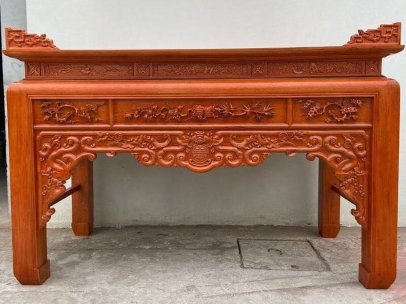 Các mẫu án gian có thiết kế trang nghiêm, sang trọng