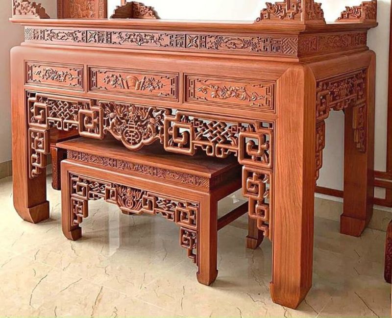 bàn thờ án gian là gì