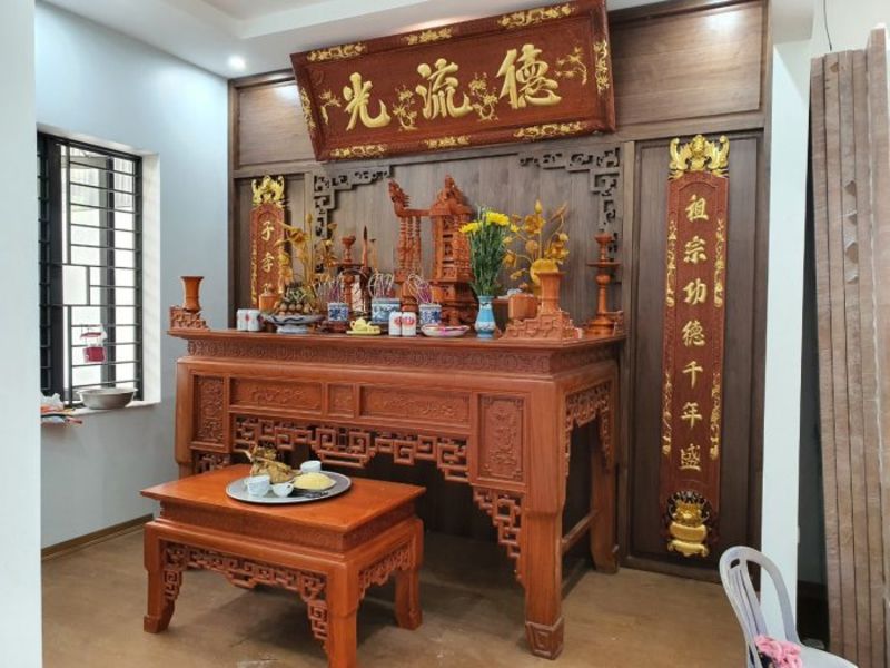 án gian nên làm bằng gỗ gì